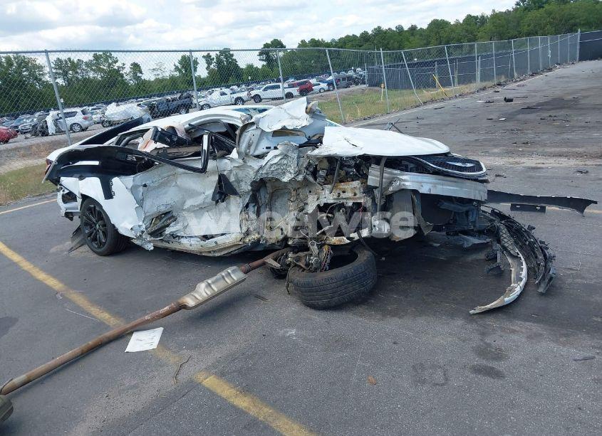 2015 Chrysler 200 LIMITED (VIN 1C3CCCAB9FN561657) main photo