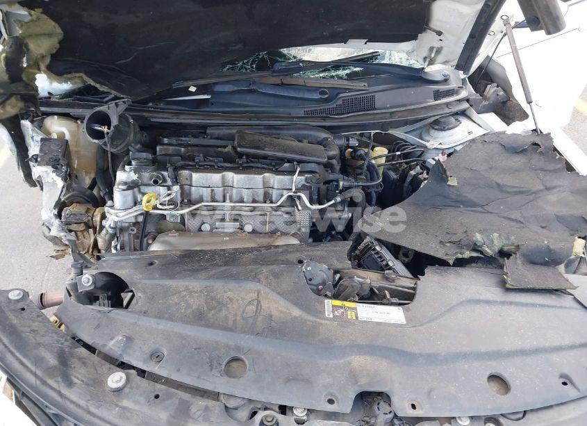 Photo 10 of 2015 Chrysler 200 LIMITED (VIN 1C3CCCAB9FN561657)