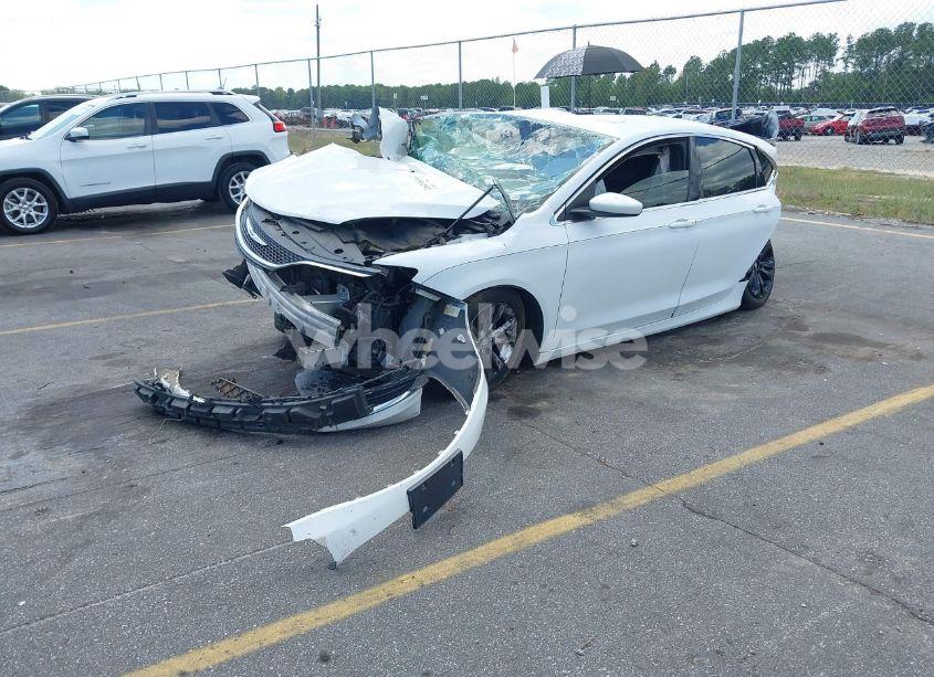 Photo 2 of 2015 Chrysler 200 LIMITED (VIN 1C3CCCAB9FN561657)