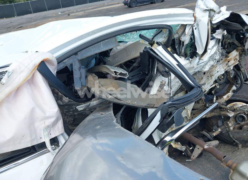 Photo 5 of 2015 Chrysler 200 LIMITED (VIN 1C3CCCAB9FN561657)