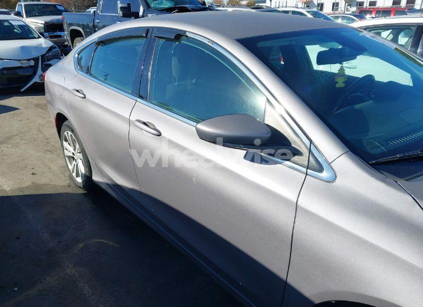 Photo 13 of 2015 Chrysler 200 LIMITED (VIN 1C3CCCAB9FN598546)
