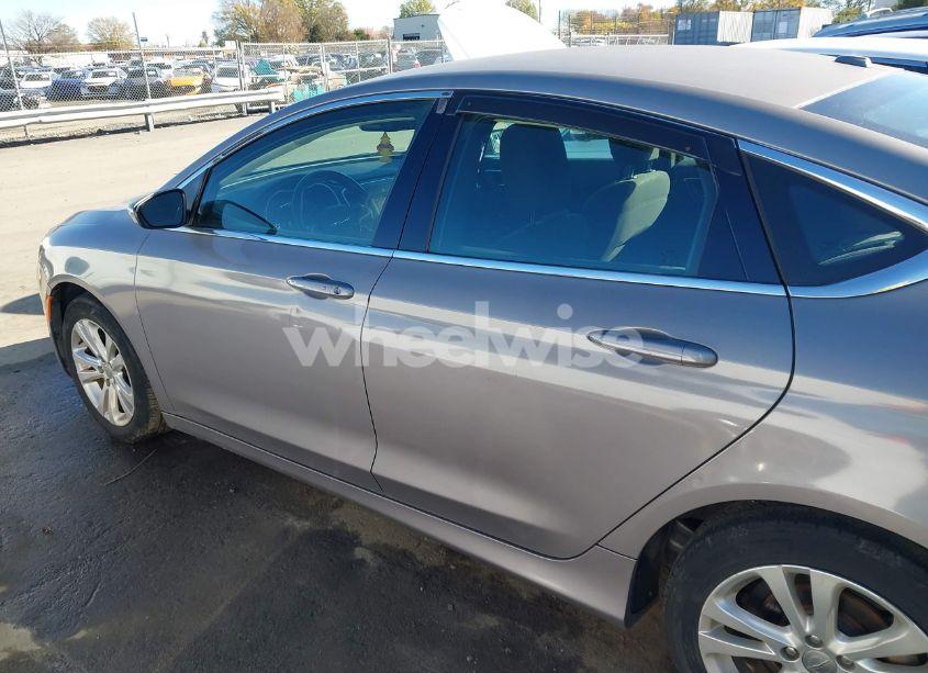 Photo 14 of 2015 Chrysler 200 LIMITED (VIN 1C3CCCAB9FN598546)