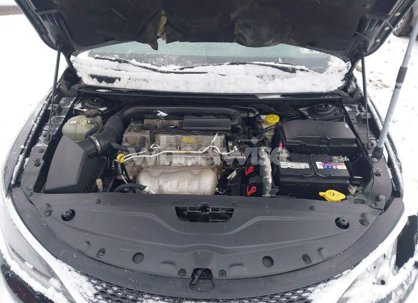 Photo 10 of 2015 Chrysler 200 LIMITED (VIN 1C3CCCAB9FN608170)