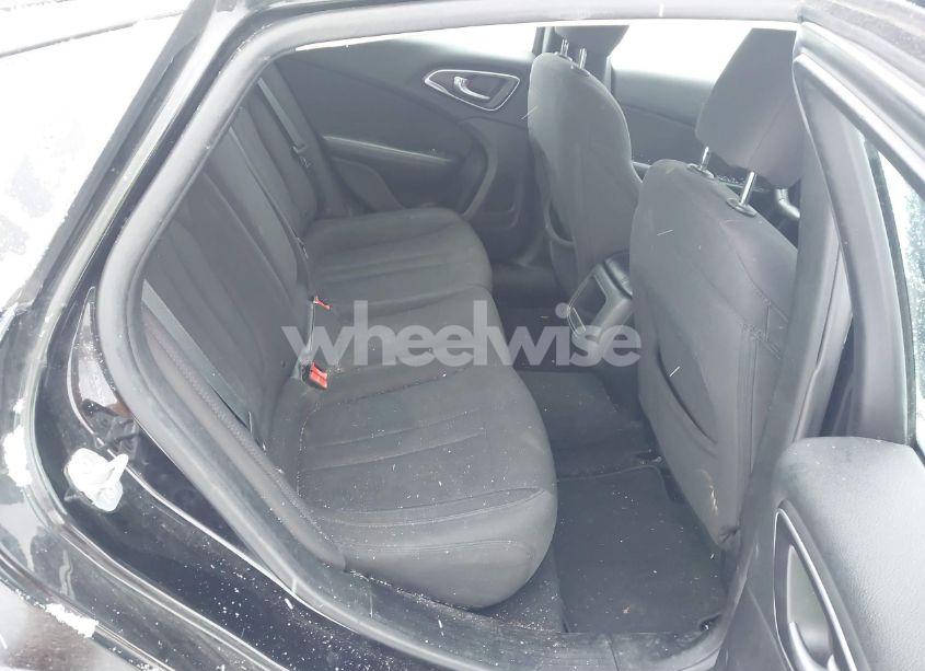 Photo 8 of 2015 Chrysler 200 LIMITED (VIN 1C3CCCAB9FN608170)