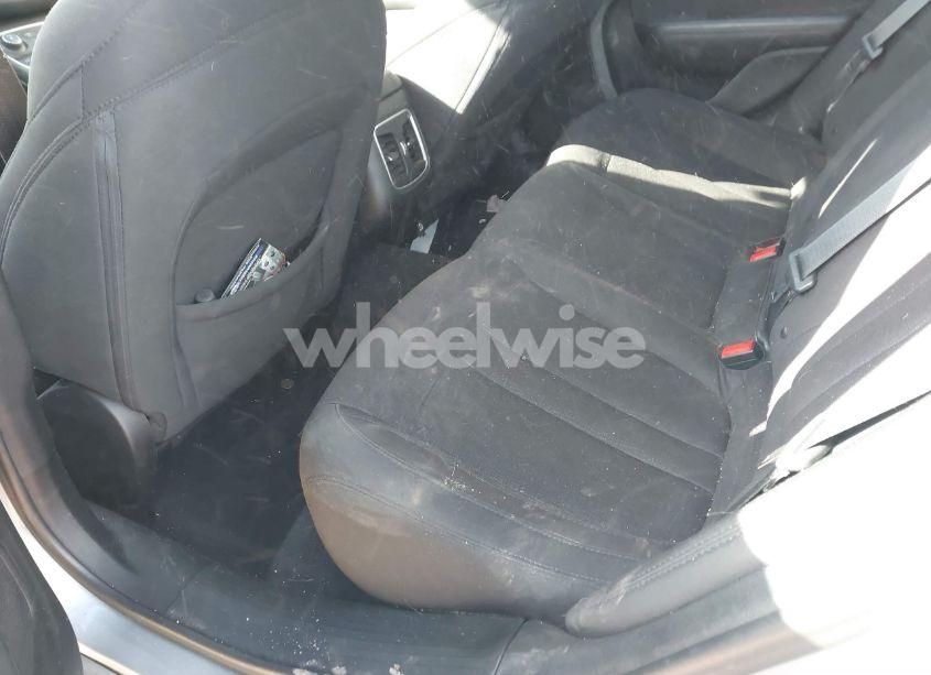 Photo 8 of 2015 Chrysler 200 LIMITED (VIN 1C3CCCAB9FN609738)