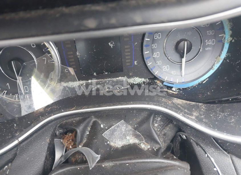 Photo 7 of 2015 Chrysler 200 LIMITED (VIN 1C3CCCAB9FN611991)