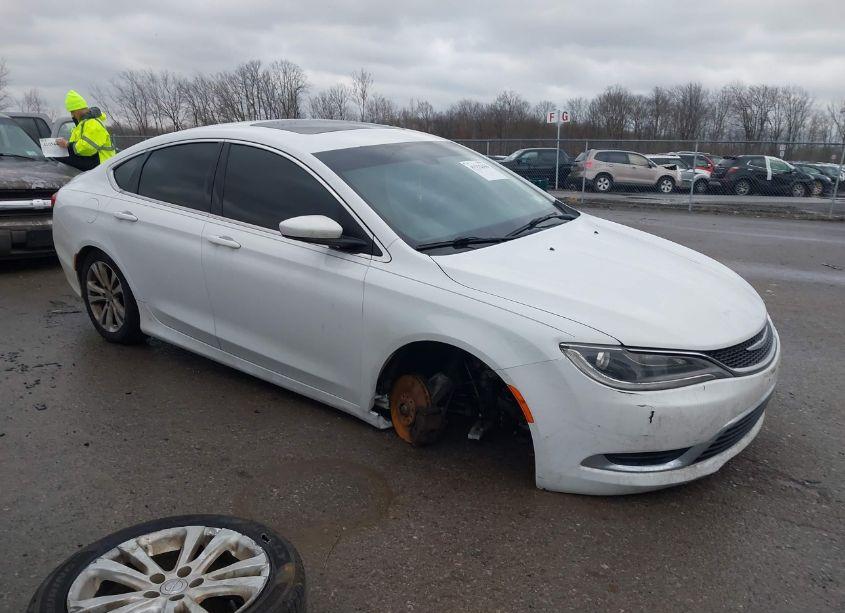 2015 Chrysler 200 LIMITED (VIN 1C3CCCAB9FN614115) main photo