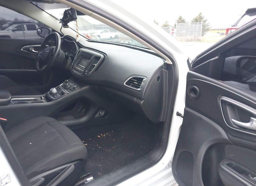 Photo 5 of 2015 Chrysler 200 LIMITED (VIN 1C3CCCAB9FN614115)