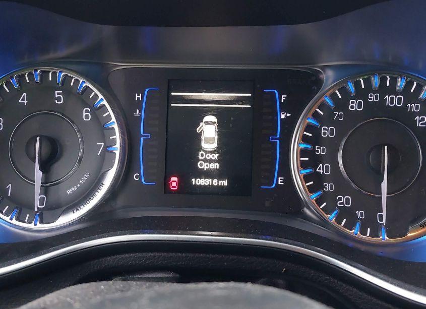 Photo 7 of 2015 Chrysler 200 LIMITED (VIN 1C3CCCAB9FN614115)