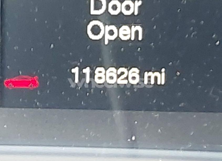 Photo 16 of 2015 Chrysler 200 LIMITED (VIN 1C3CCCAB9FN624787)