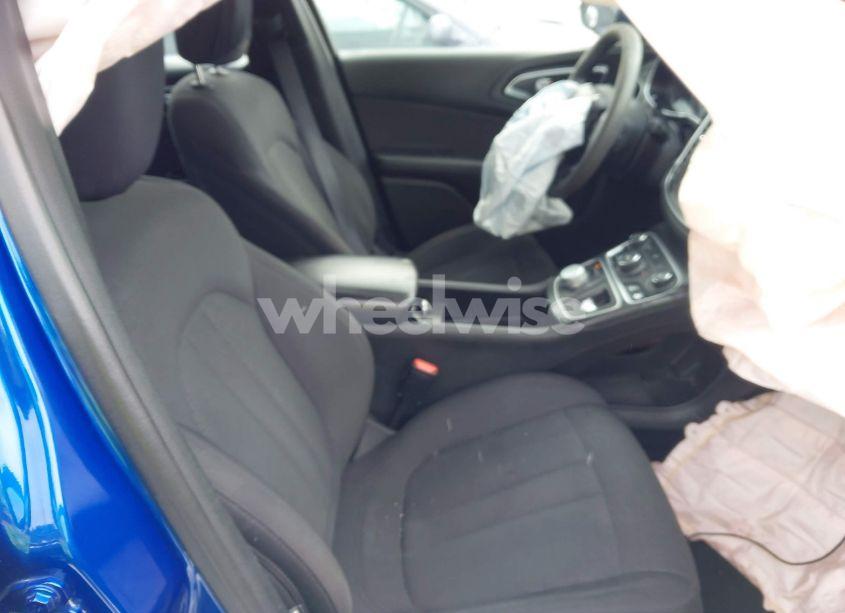 Photo 5 of 2015 Chrysler 200 LIMITED (VIN 1C3CCCAB9FN624787)