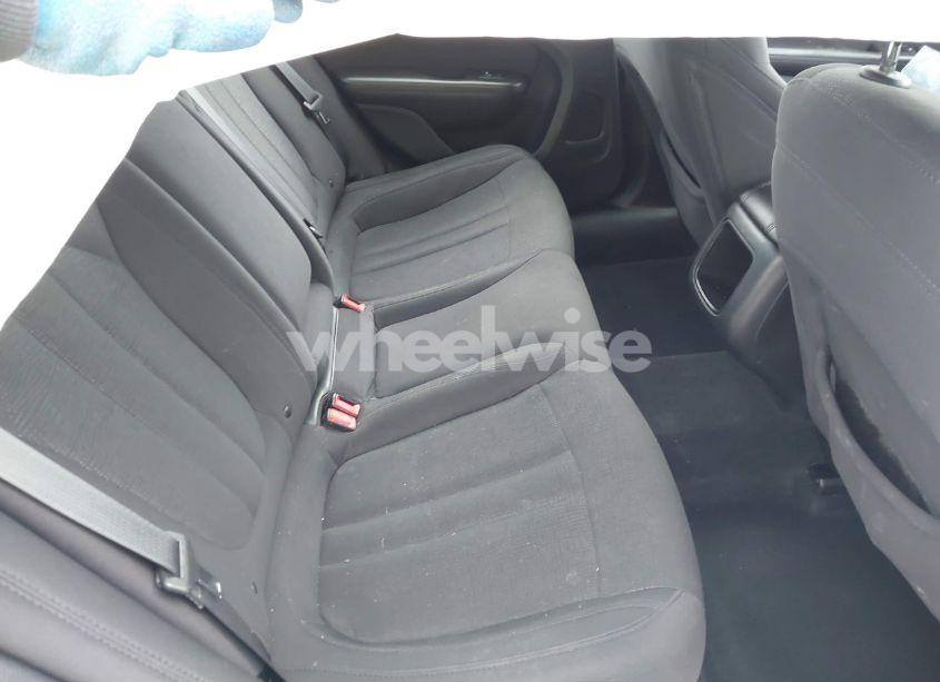 Photo 8 of 2015 Chrysler 200 LIMITED (VIN 1C3CCCAB9FN624787)