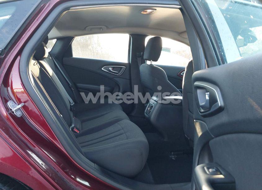 Photo 8 of 2015 Chrysler 200 LIMITED (VIN 1C3CCCAB9FN642965)