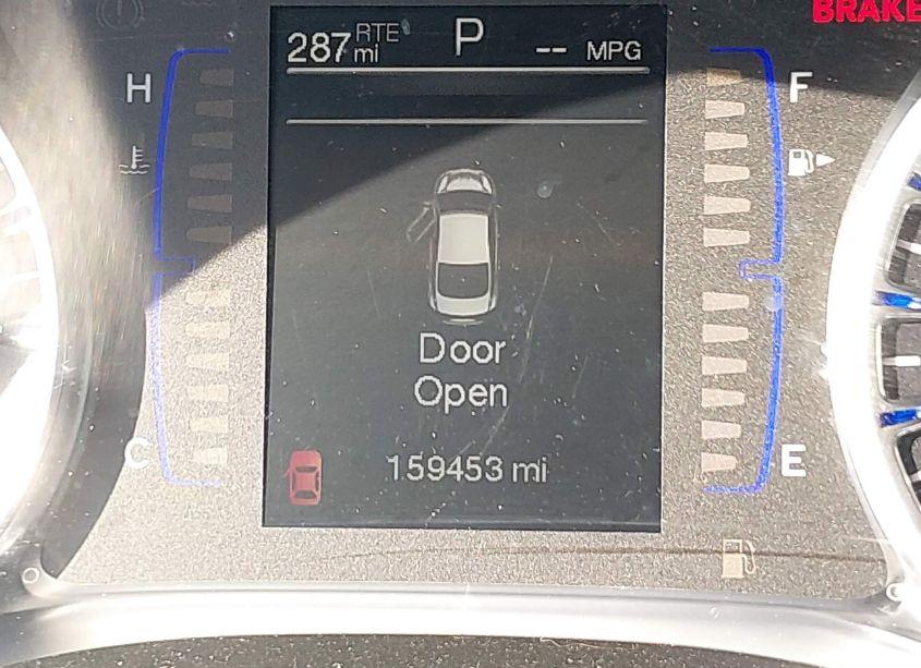 Photo 15 of 2015 Chrysler 200 LIMITED (VIN 1C3CCCAB9FN649351)