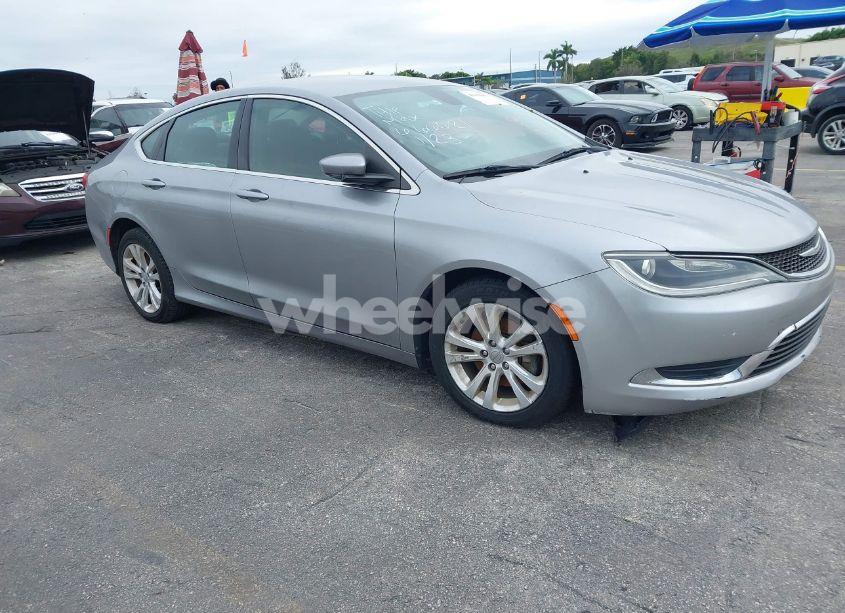 2015 Chrysler 200 LIMITED (VIN 1C3CCCAB9FN666621) main photo