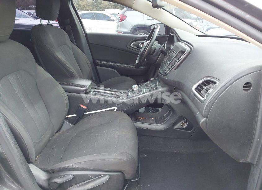 Photo 5 of 2015 Chrysler 200 LIMITED (VIN 1C3CCCAB9FN672547)