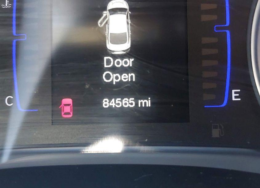 Photo 15 of 2015 Chrysler 200 LIMITED (VIN 1C3CCCAB9FN699442)