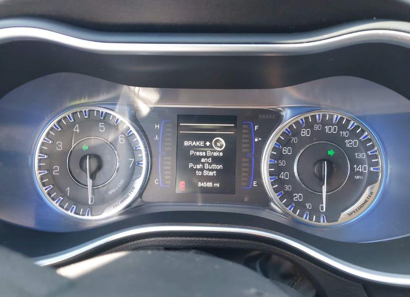 Photo 7 of 2015 Chrysler 200 LIMITED (VIN 1C3CCCAB9FN699442)