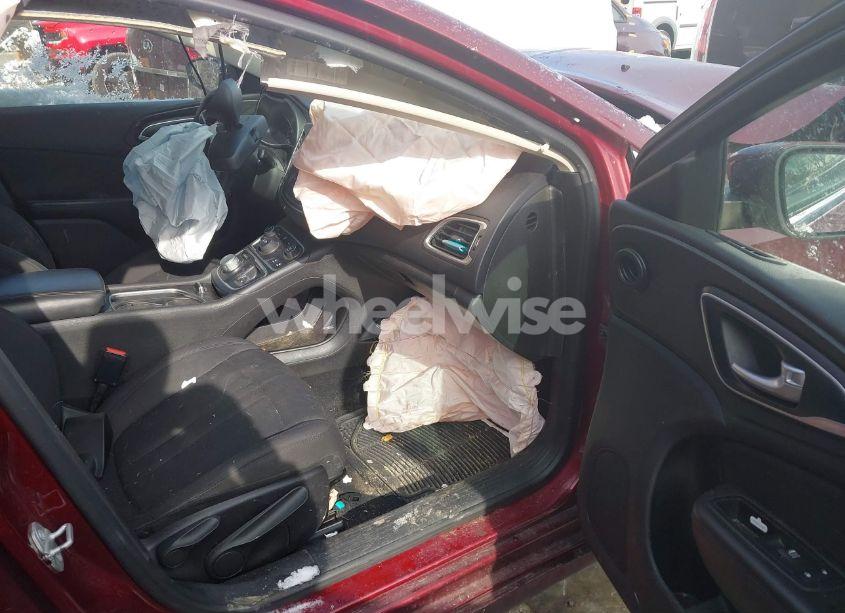 Photo 5 of 2015 Chrysler 200 LIMITED (VIN 1C3CCCAB9FN707698)