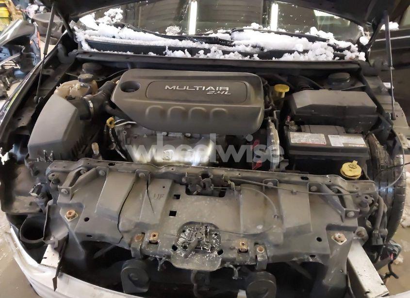 Photo 10 of 2015 Chrysler 200 LIMITED (VIN 1C3CCCAB9FN724632)