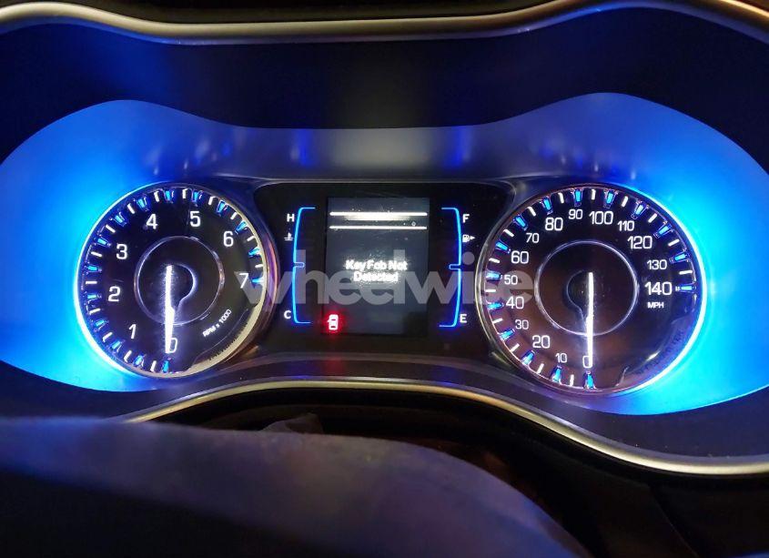 Photo 7 of 2015 Chrysler 200 LIMITED (VIN 1C3CCCAB9FN724632)