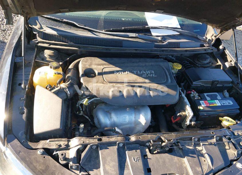 Photo 10 of 2015 Chrysler 200 LIMITED (VIN 1C3CCCAB9FN743259)