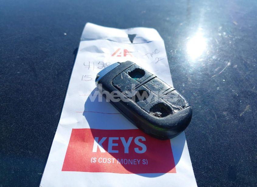 Photo 11 of 2015 Chrysler 200 LIMITED (VIN 1C3CCCAB9FN743259)