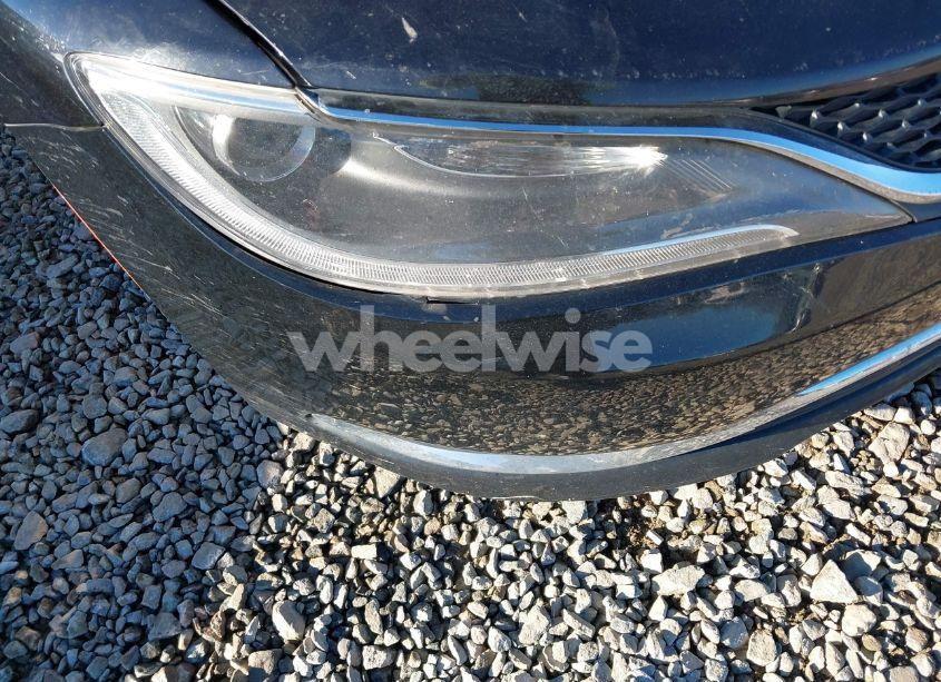 Photo 12 of 2015 Chrysler 200 LIMITED (VIN 1C3CCCAB9FN743259)