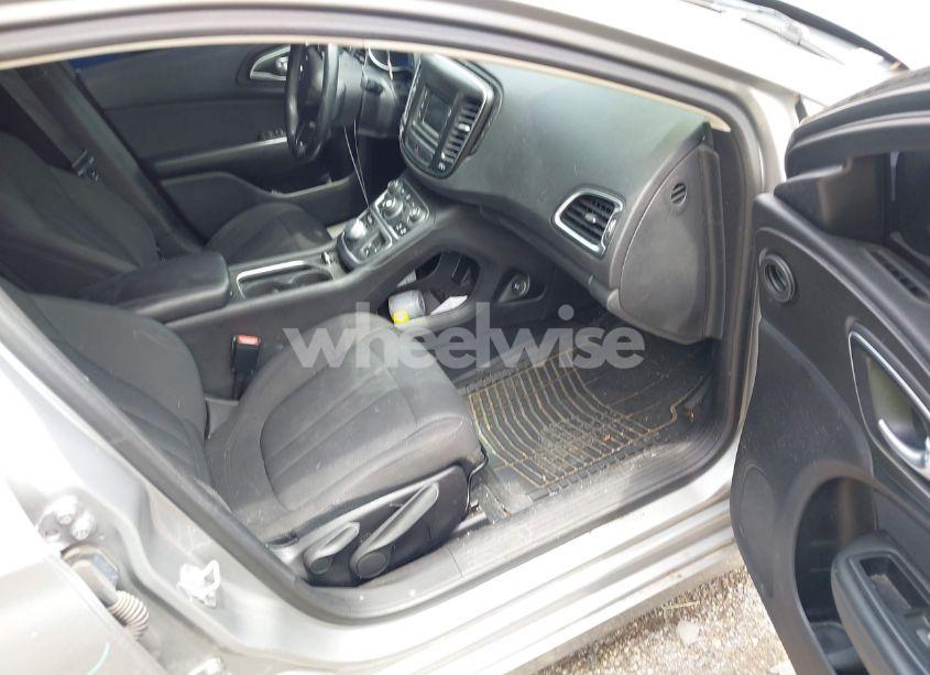 Photo 5 of 2015 Chrysler 200 LIMITED (VIN 1C3CCCAB9FN744430)