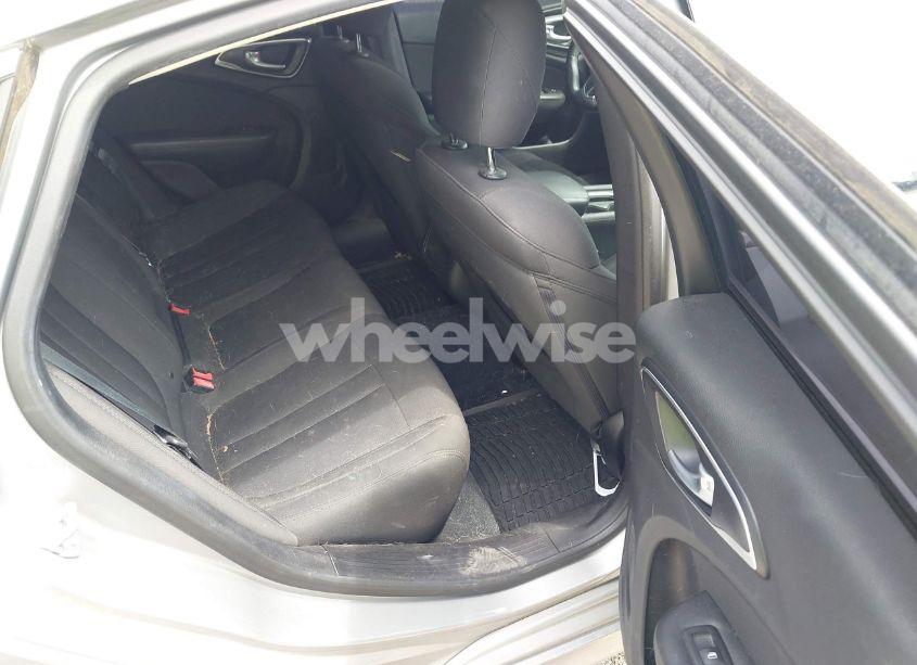 Photo 8 of 2015 Chrysler 200 LIMITED (VIN 1C3CCCAB9FN744430)