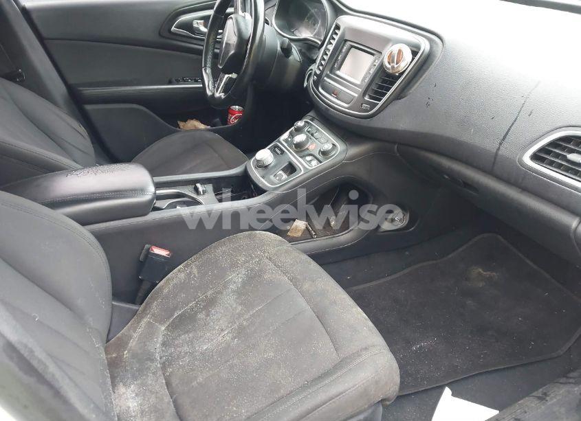 Photo 5 of 2015 Chrysler 200 LIMITED (VIN 1C3CCCAB9FN746176)