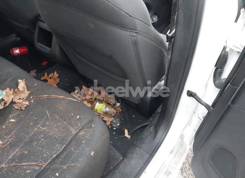 Photo 8 of 2015 Chrysler 200 LIMITED (VIN 1C3CCCAB9FN746176)