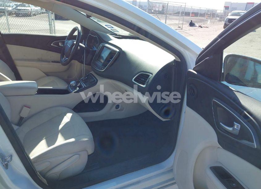 Photo 5 of 2015 Chrysler 200 LIMITED (VIN 1C3CCCAB9FN747960)