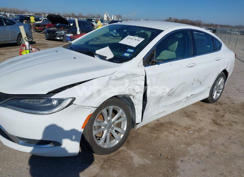 Photo 6 of 2015 Chrysler 200 LIMITED (VIN 1C3CCCAB9FN747960)