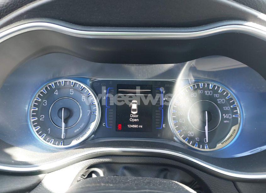 Photo 7 of 2016 Chrysler 200 (VIN 1C3CCCAB9GN107779)