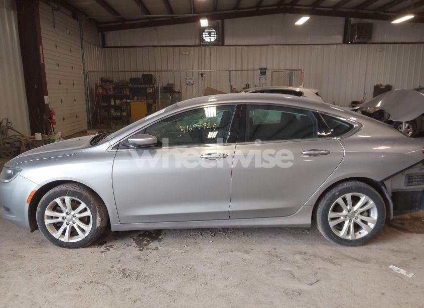 Photo 15 of 2016 Chrysler 200 LIMITED (VIN 1C3CCCAB9GN120421)