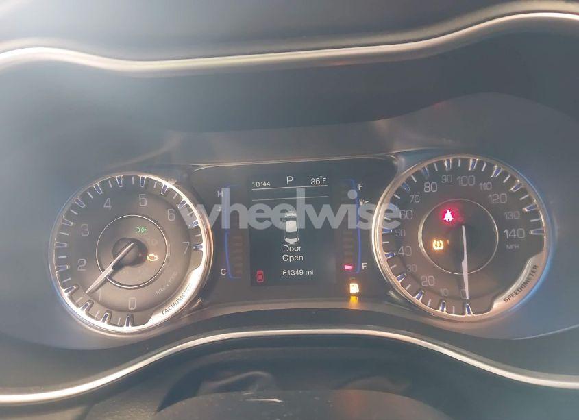 Photo 7 of 2016 Chrysler 200 LIMITED (VIN 1C3CCCAB9GN120421)