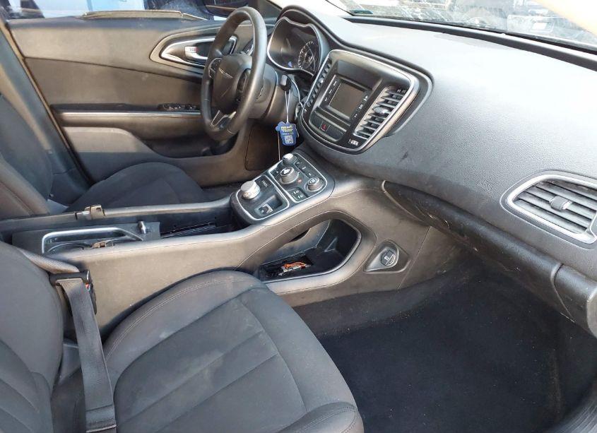 Photo 5 of 2016 Chrysler 200 LIMITED (VIN 1C3CCCAB9GN122055)