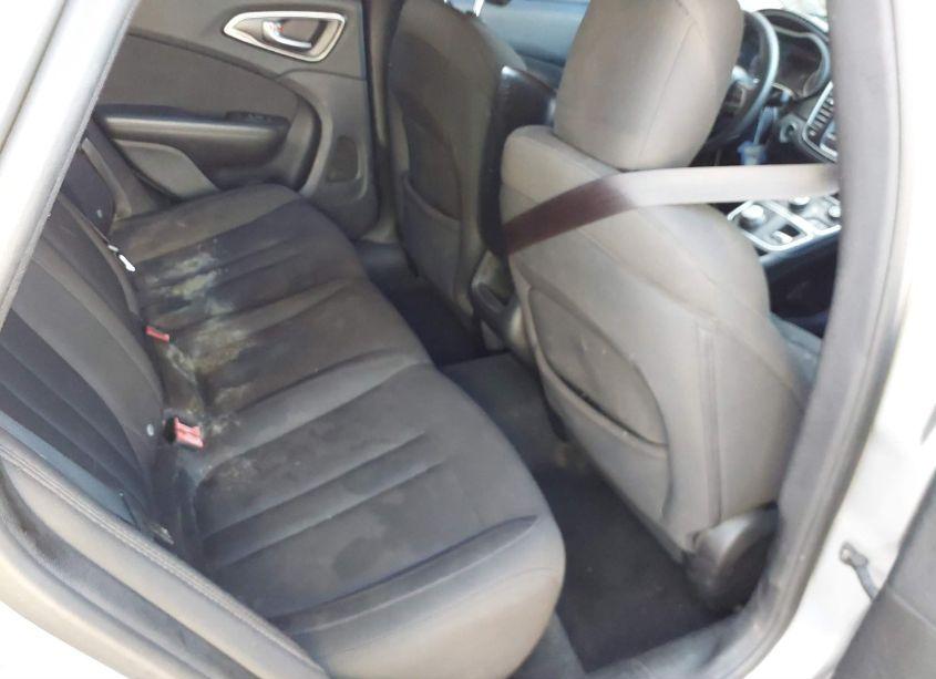 Photo 8 of 2016 Chrysler 200 LIMITED (VIN 1C3CCCAB9GN122055)