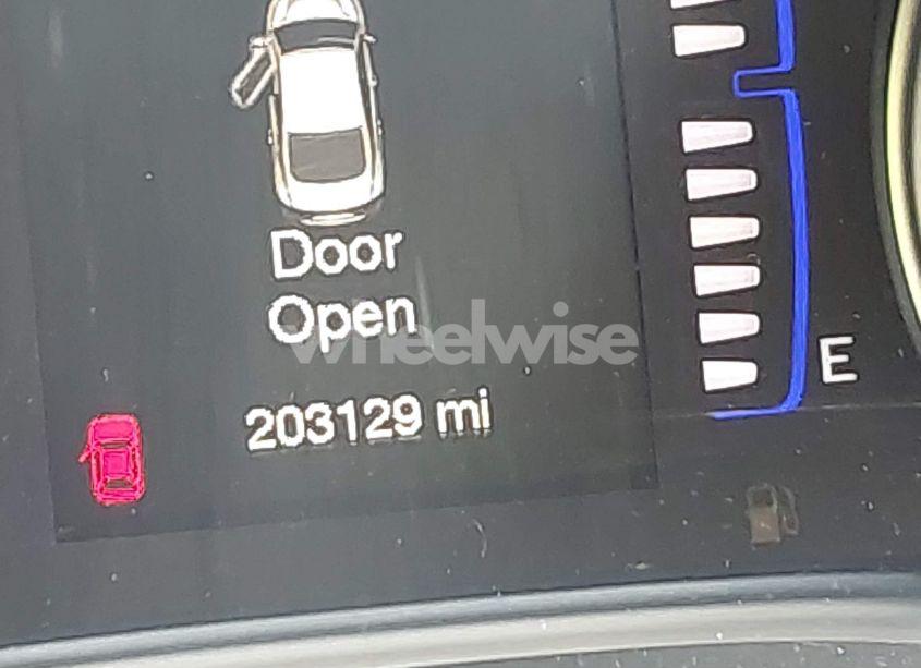 Photo 15 of 2016 Chrysler 200 LIMITED (VIN 1C3CCCAB9GN131984)