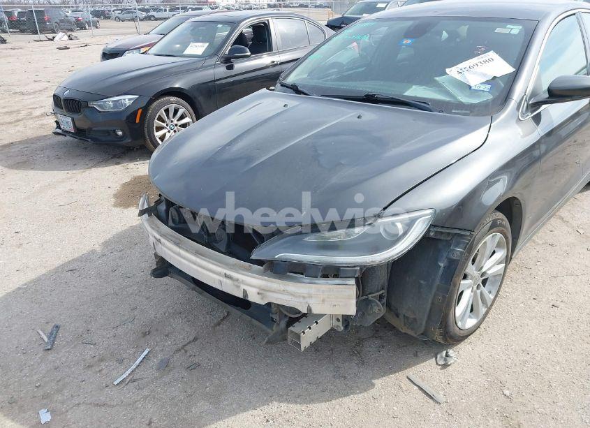 Photo 6 of 2016 Chrysler 200 LIMITED (VIN 1C3CCCAB9GN131984)