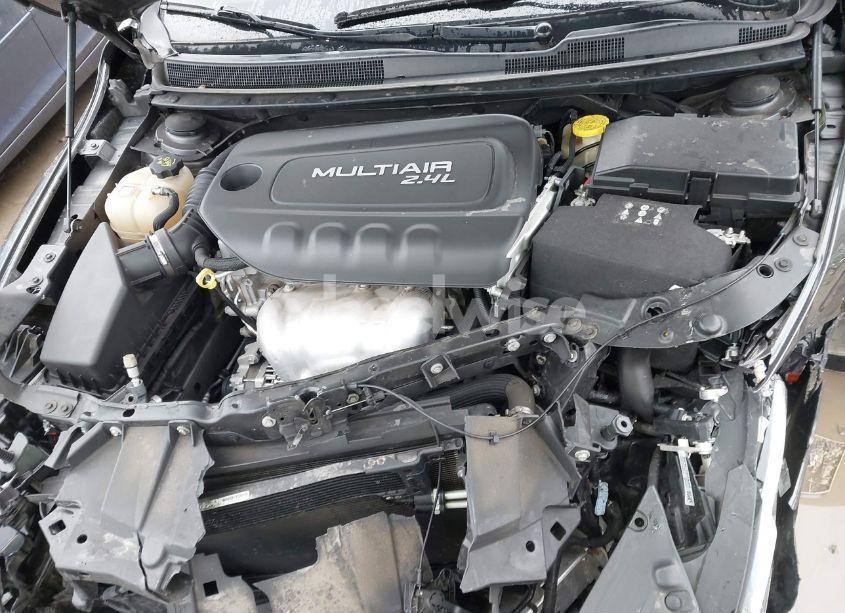 Photo 10 of 2016 Chrysler 200 LIMITED (VIN 1C3CCCAB9GN143150)