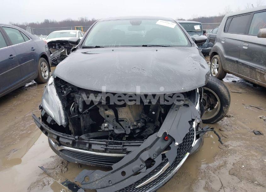 Photo 13 of 2016 Chrysler 200 LIMITED (VIN 1C3CCCAB9GN143150)