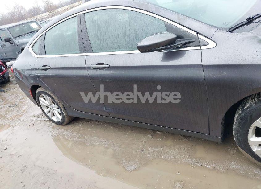 Photo 14 of 2016 Chrysler 200 LIMITED (VIN 1C3CCCAB9GN143150)