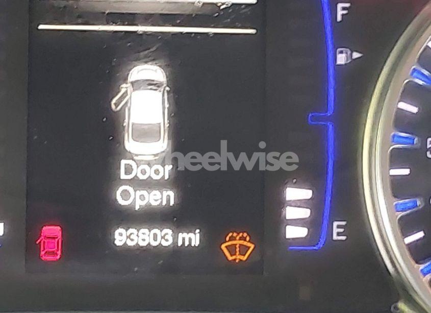 Photo 16 of 2016 Chrysler 200 LIMITED (VIN 1C3CCCAB9GN143150)