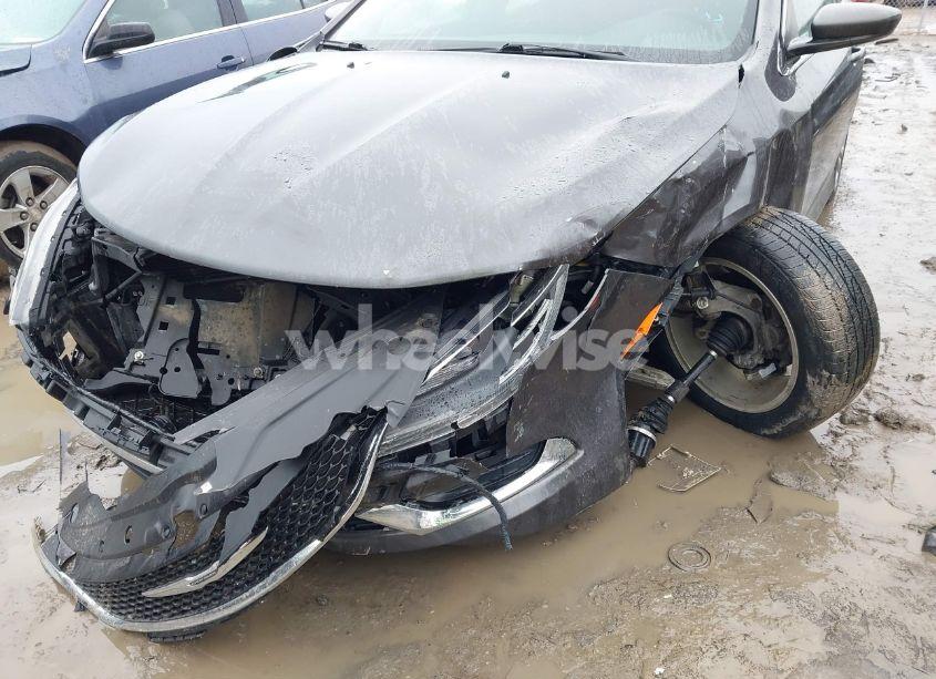 Photo 6 of 2016 Chrysler 200 LIMITED (VIN 1C3CCCAB9GN143150)