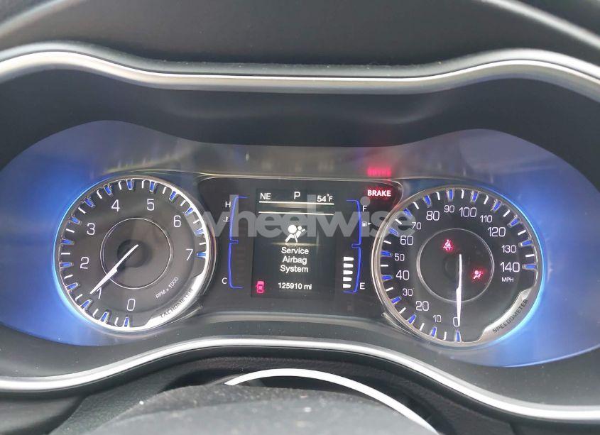 Photo 7 of 2016 Chrysler 200 LIMITED (VIN 1C3CCCAB9GN144394)
