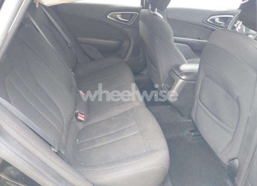 Photo 8 of 2016 Chrysler 200 LIMITED (VIN 1C3CCCAB9GN144394)