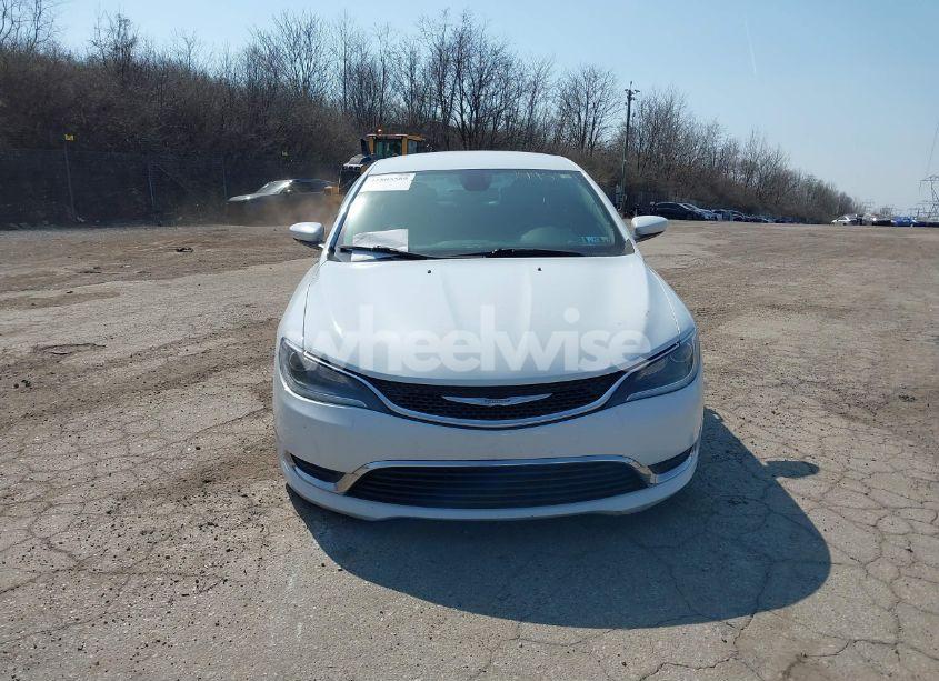 Photo 13 of 2016 Chrysler 200 LIMITED (VIN 1C3CCCAB9GN149529)