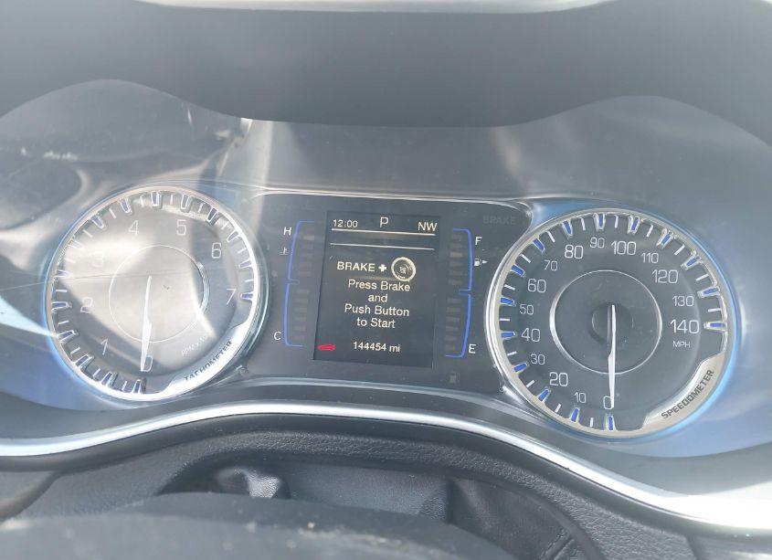 Photo 7 of 2016 Chrysler 200 LIMITED (VIN 1C3CCCAB9GN152690)